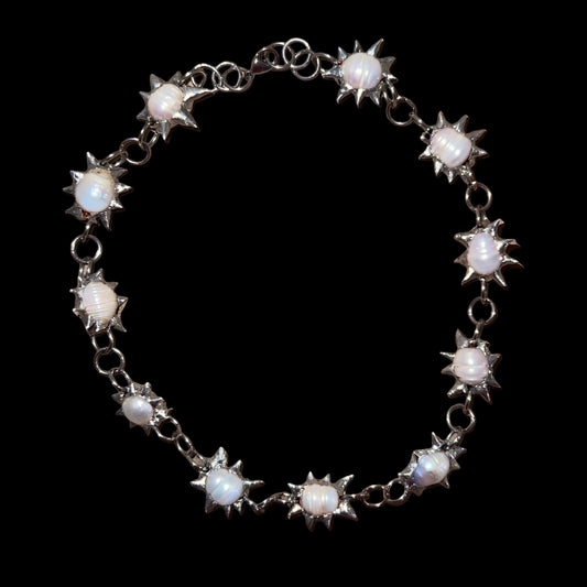 1 Spiky Pearl Necklace