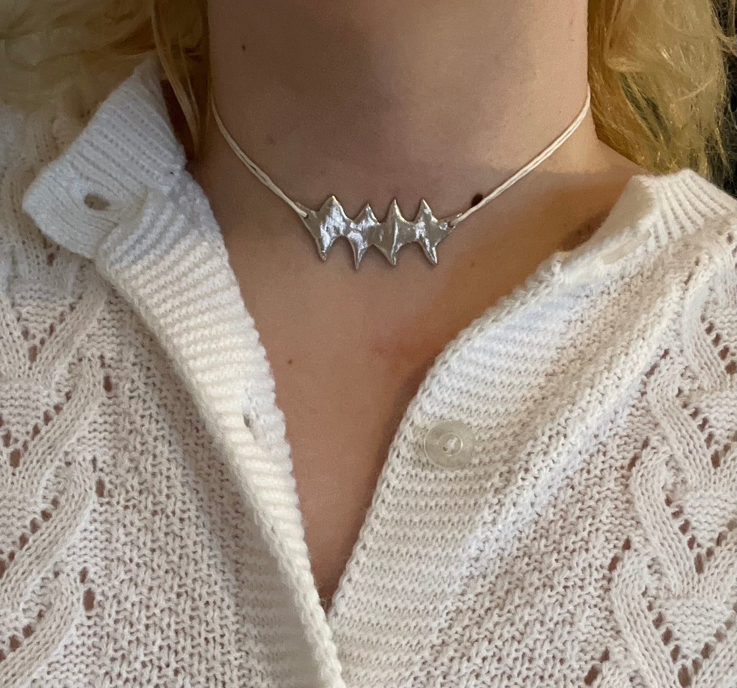 The Barbed Wire Choker